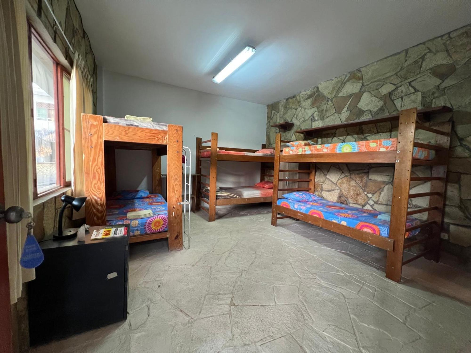 Albergue Stone House Máncora Exterior foto